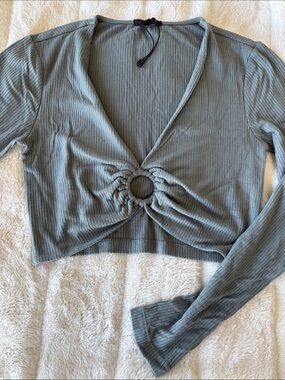 Dynamite Ribbed Long-Sleeve Crop Top with Front Ring - Light Slate
